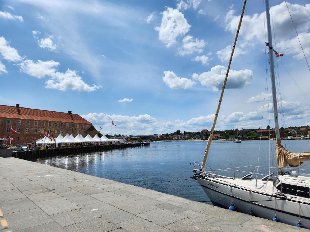 Harbour Walk Aparthotel Sønderborg Buitenkant foto